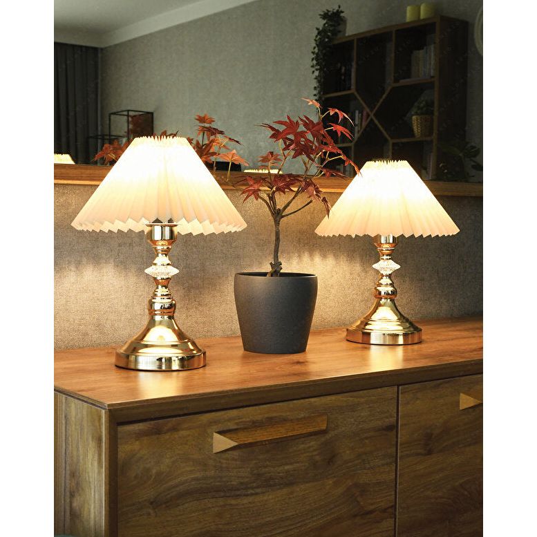 Stugonia Golden Luxe