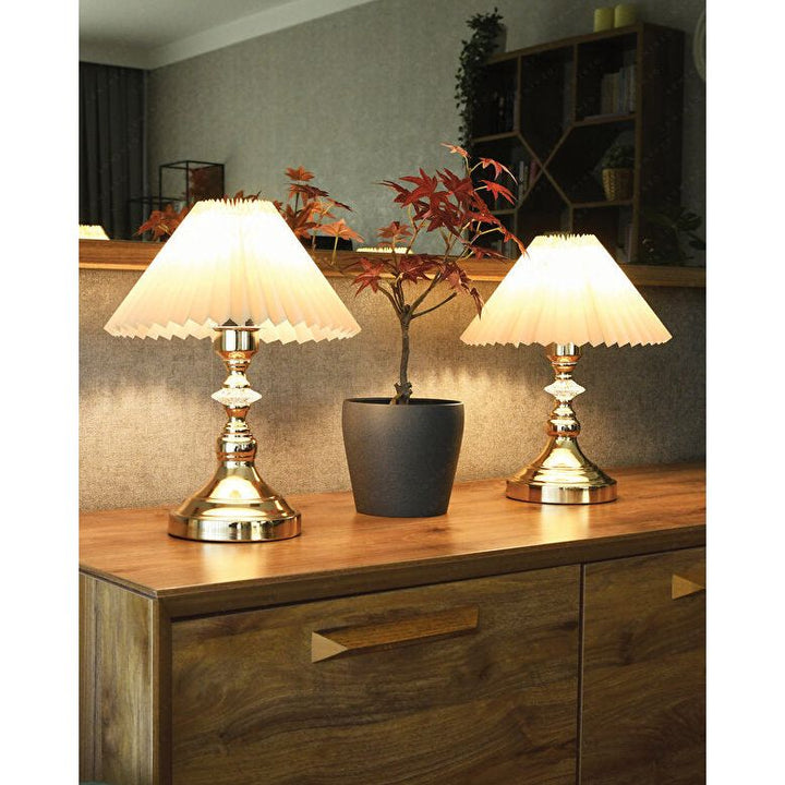 Stugonia Golden Luxe